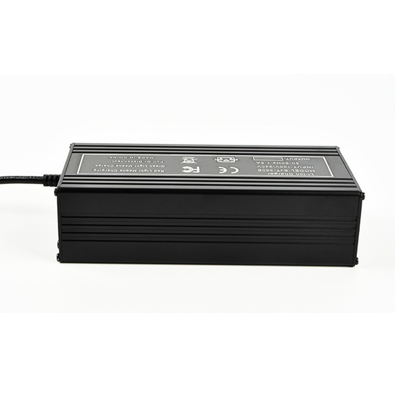 리튬 배터리 충전기 GX16 커넥터용 고속 충전기, 강 - 84V 20A Smart Charger 리뷰 및 가격